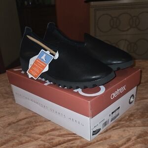 Aetrex Women's Black Leather Loafers